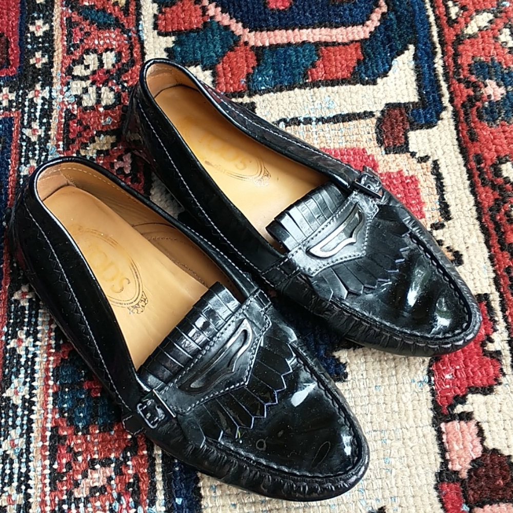Tod's driving mocassins, patent leather black
